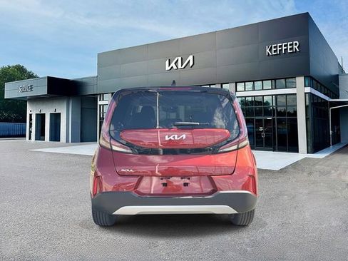 Certified 2023 Kia Soul LX FWD image 7