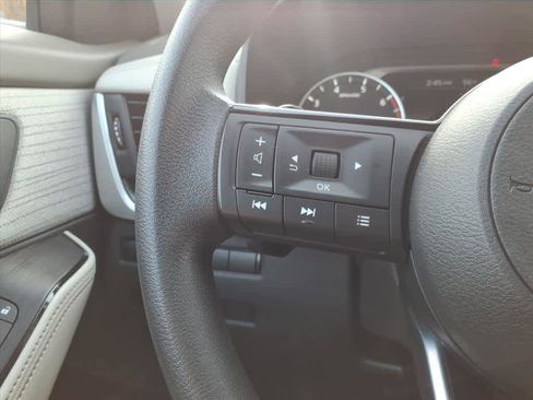 Certified 2023 Nissan Rogue SV image 23