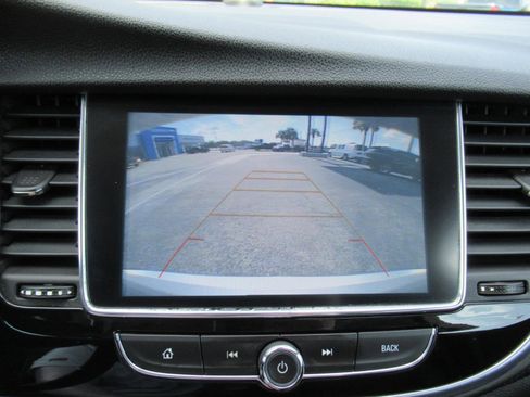 Used 2021 Buick Encore Preferred w/ Safety Package AWD/4WD image 29