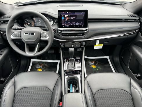 New 2026 Jeep Compass Latitude w/ Sun and Sound Group image 24