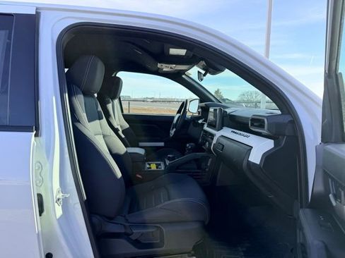 Used 2024 Toyota Tacoma TRD Off-Road image 11