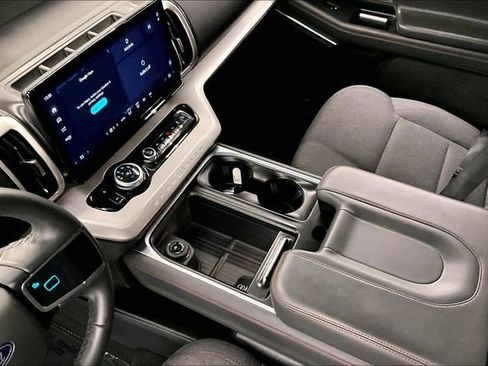 Used 2025 Ford Expedition Active AWD/4WD image 17