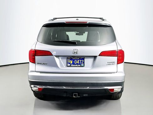 Used 2018 Honda Pilot Touring image 7