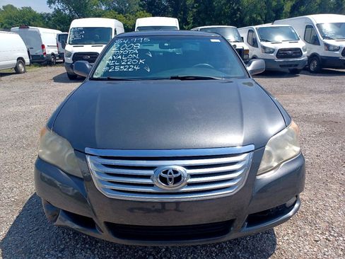 Used 2008 Toyota Avalon XLS image 2
