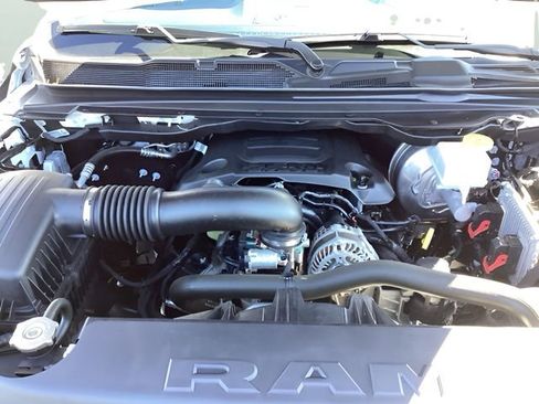 Used 2022 RAM 1500 Laramie AWD/4WD image 28