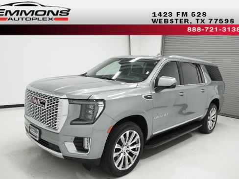 Used 2023 GMC Yukon XL Denali AWD/4WD image 1