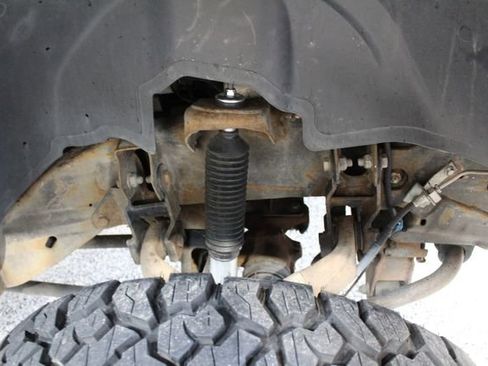 Used 2005 GMC Sierra 2500 SLT w/ Heavy-Duty Power Package image 22