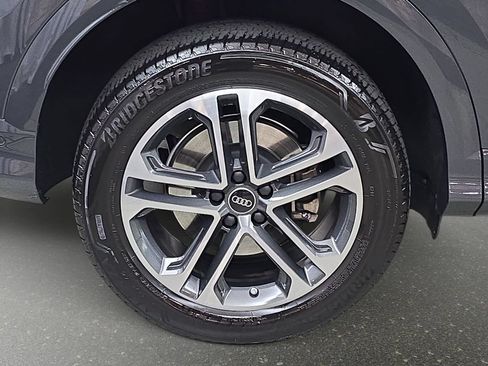 Used 2025 Audi Q5 Premium Plus w/ Premium Plus AWD/4WD image 35