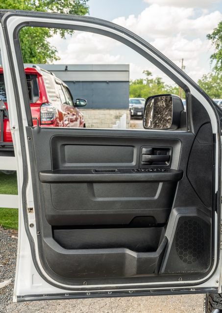 Used 2018 RAM 2500 Tradesman w/ Chrome Appearance Group AWD/4WD image 17