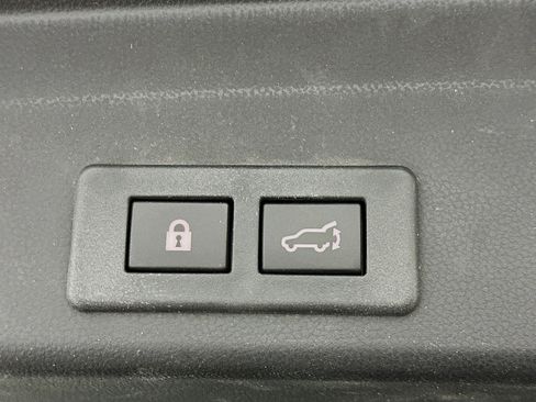 Used 2024 Subaru Ascent Limited image 31