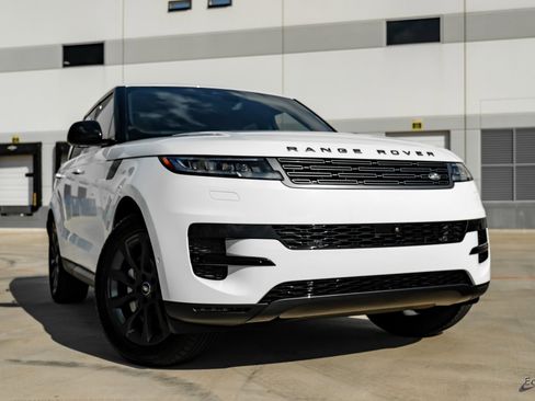 Used 2024 Land Rover Range Rover Sport SE image 20