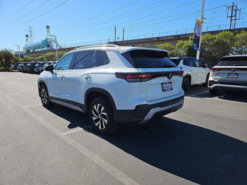 Used 2025 Volkswagen Tiguan S image 7