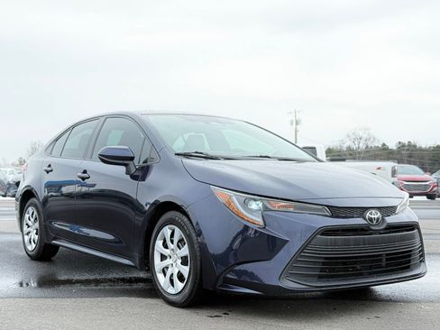 Used 2023 Toyota Corolla LE image 5