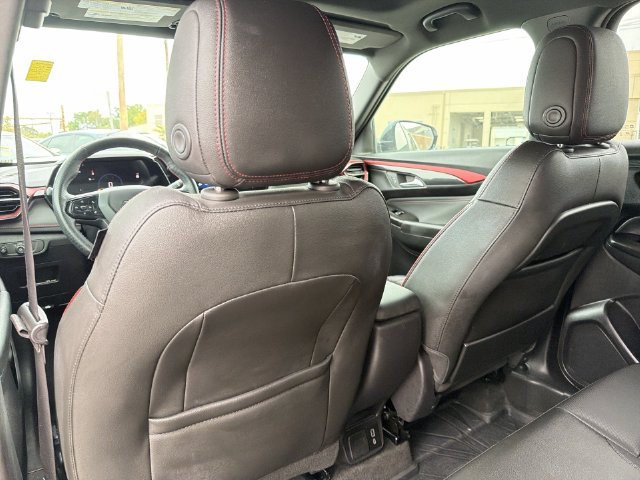 Used 2025 Chevrolet TrailBlazer RS w/ Convenience Package FWD image 35