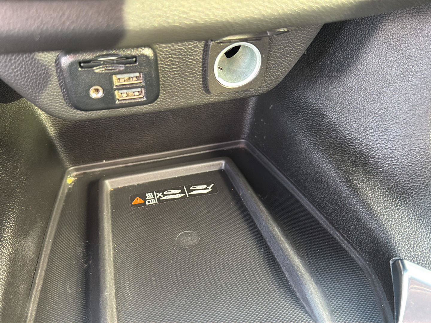 Used 2023 Chevrolet Traverse High Country AWD/4WD image 28