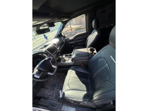 Used 2016 Ford F150 Platinum w/ Equipment Group 701A Luxury AWD/4WD image 5