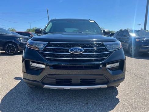 Certified 2024 Ford Explorer XLT w/ Equipment Group 202A AWD/4WD image 2