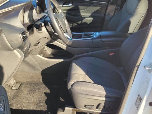 Used 2023 Hyundai Santa Fe SEL image 3