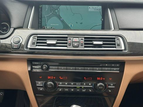Used 2014 BMW 750Li image 13