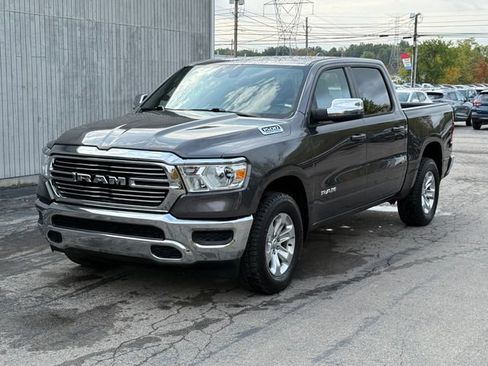 Used 2024 RAM 1500 Laramie AWD/4WD image 10