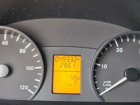 Used 2016 Mercedes-Benz Sprinter 3500 image 10