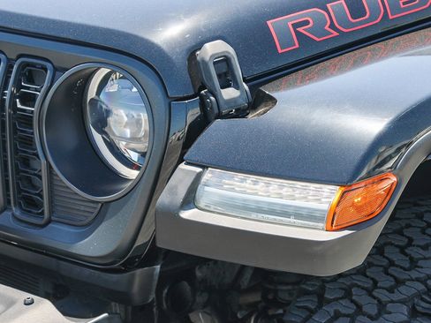 Used 2024 Jeep Wrangler Unlimited Rubicon AWD/4WD image 5