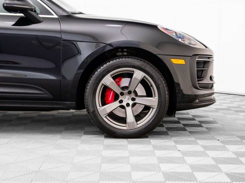 Certified 2023 Porsche Macan S image 30
