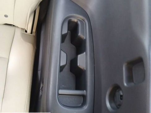 Certified 2025 Subaru Ascent Premium image 26