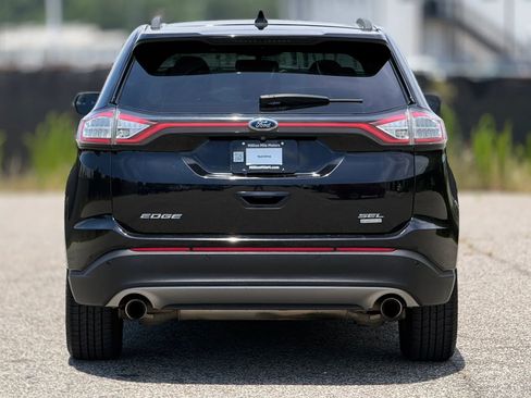 Used 2018 Ford Edge SEL w/ Equipment Group 201A FWD image 4