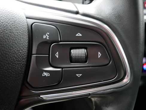 Used 2023 Buick Envision Essence image 24