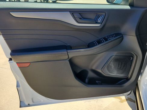 Used 2025 Ford Escape Active FWD image 19
