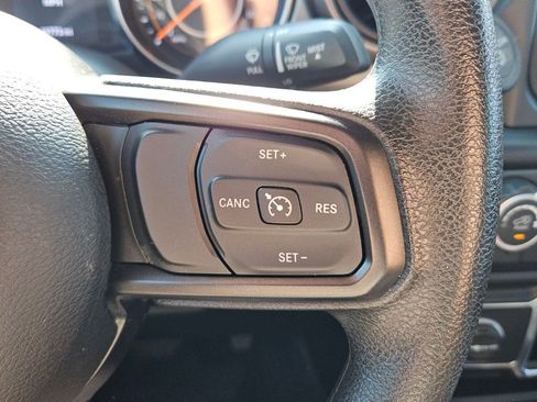 Used 2019 Jeep Wrangler Sport AWD/4WD image 21