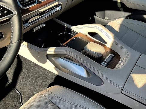 New 2025 Mercedes-Benz GLE 580 4MATIC image 8