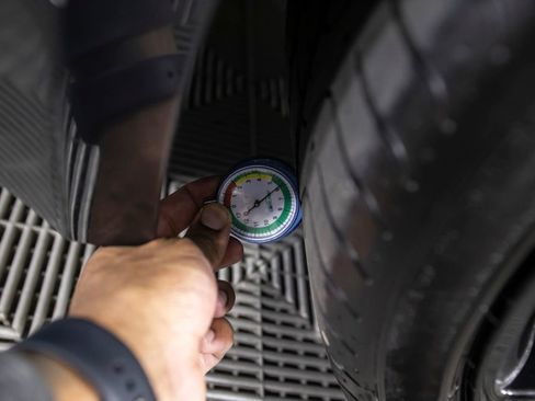 Used 2021 Jaguar F-TYPE Coupe image 45