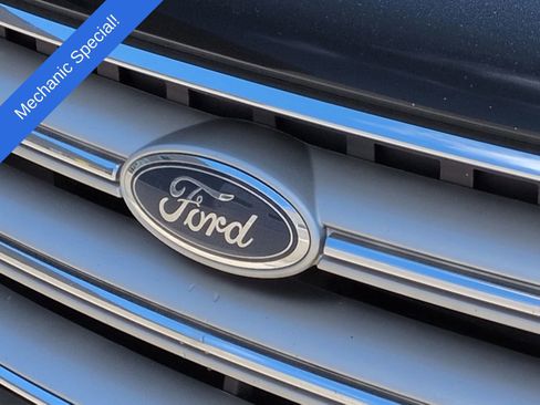 Used 2019 Ford Escape SEL image 11