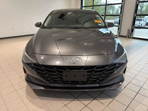 Used 2023 Hyundai Elantra SEL image 8