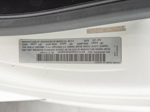 Used 2010 Volkswagen Beetle Coupe FWD image 22
