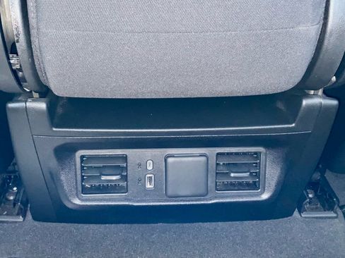 Used 2025 GMC Sierra 1500 Elevation image 45