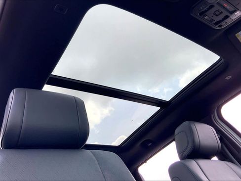 Used 2025 Toyota Tundra Platinum image 14