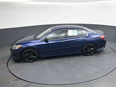 Used 2017 Honda Accord Sport Special Edition image 25