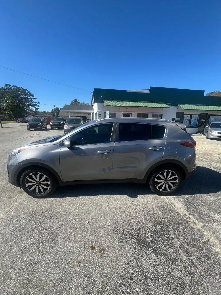 Used 2017 Kia Sportage EX FWD image 4