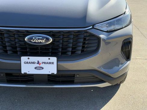 New 2026 Ford Escape Active image 9