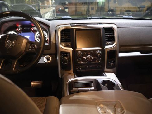 Used 2016 RAM 1500 Big Horn RWD image 15