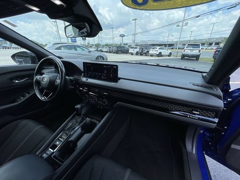 Used 2023 Honda Accord Sport image 28