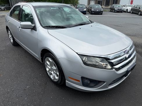 Used 2010 Ford Fusion SE FWD image 5