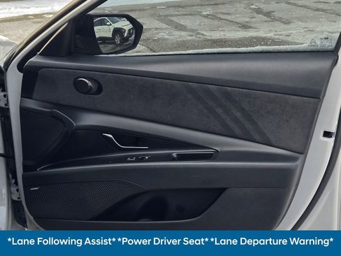 Used 2023 Hyundai Elantra N image 9