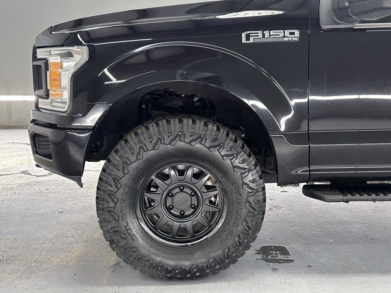 Used 2020 Ford F150 XL w/ Equipment Group 101A Mid AWD/4WD image 4