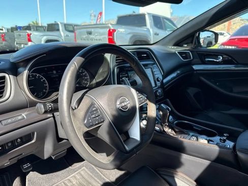 Used 2023 Nissan Maxima SR w/ Sport Mat Group FWD image 13