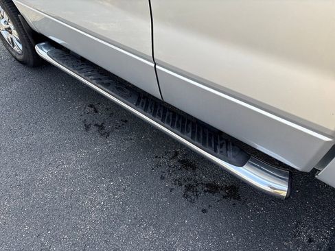 Used 2011 Ford F150 XLT w/ XLT Chrome Pkg image 10