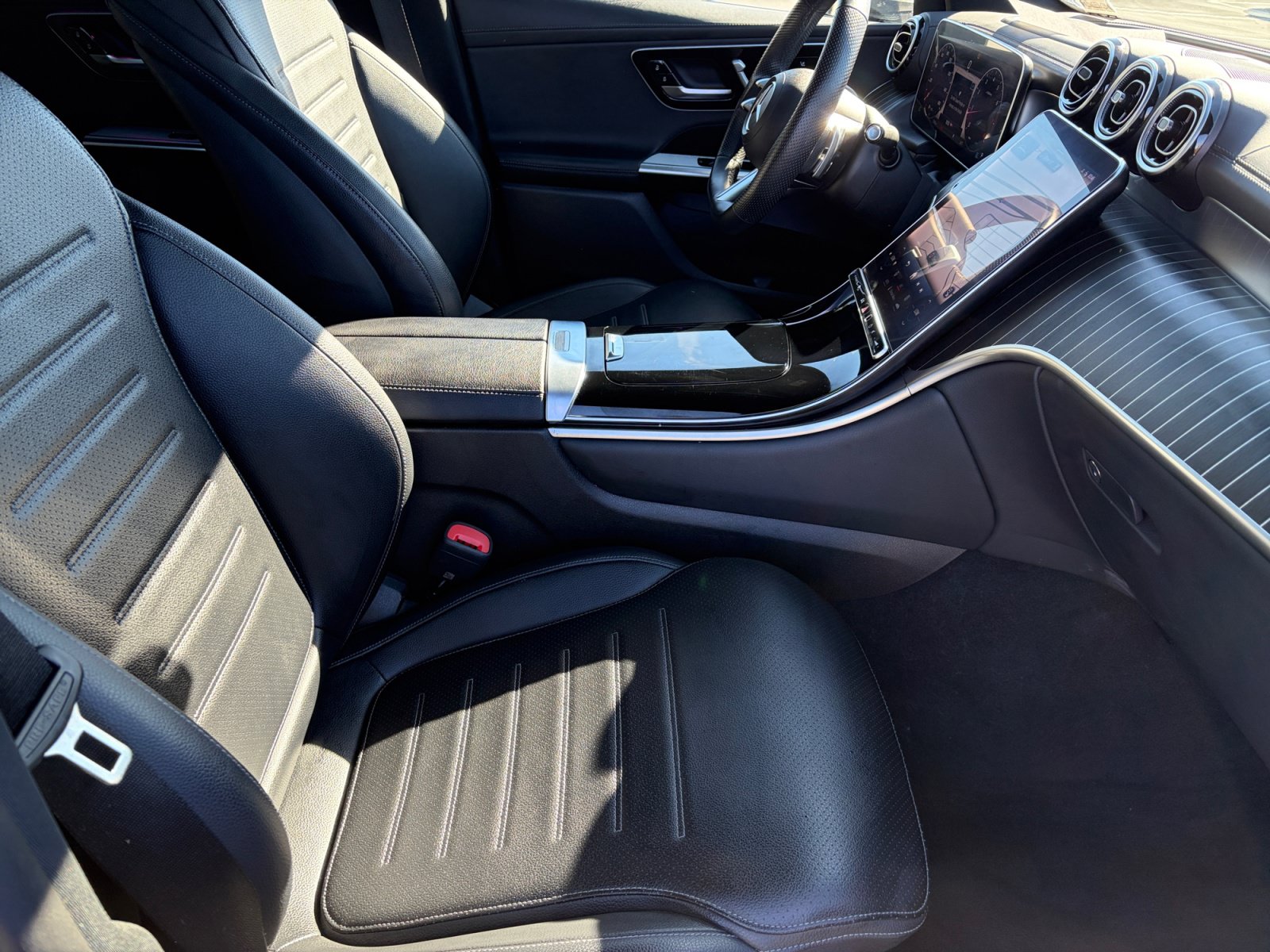 Used 2023 Mercedes-Benz GLC 300 4MATIC image 19